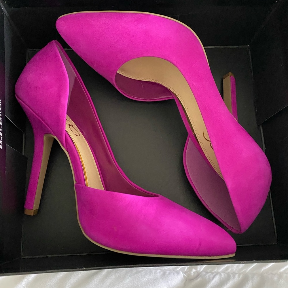 🔥SALE 🔥

• BCBG - Twilight Magenta Jaze Pumps - 7M - Picture 10 of 13
